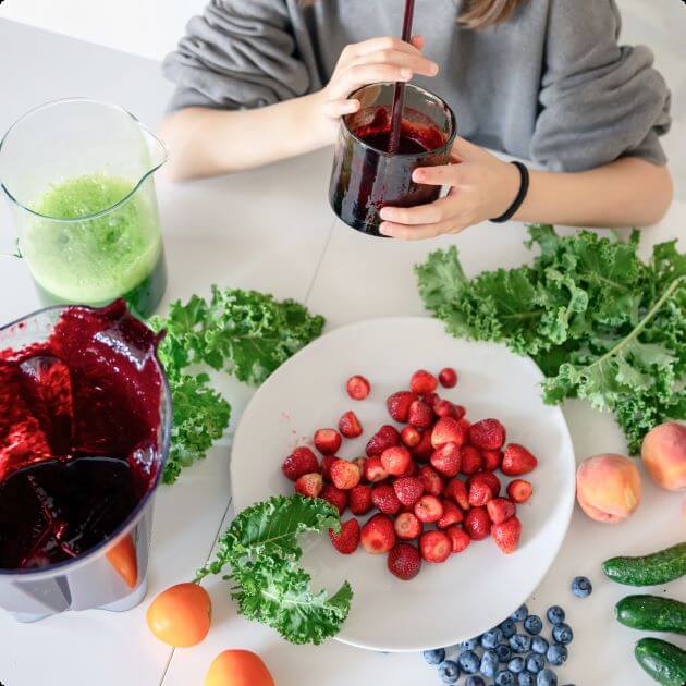 tafel vol met groente en fruit