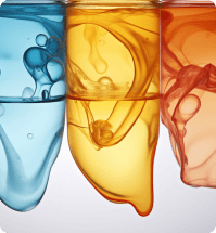 3 verschillende kleuren vloeistof